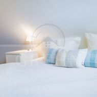 dreistöckige Haushälfte in ruhiger Wohnlage