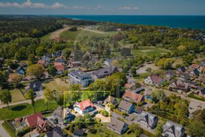 dreistöckige Haushälfte in ruhiger Wohnlage